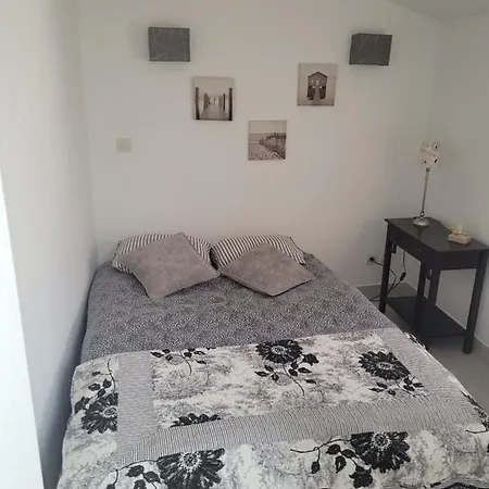 Daire De Charme Au Coeur De Béziers